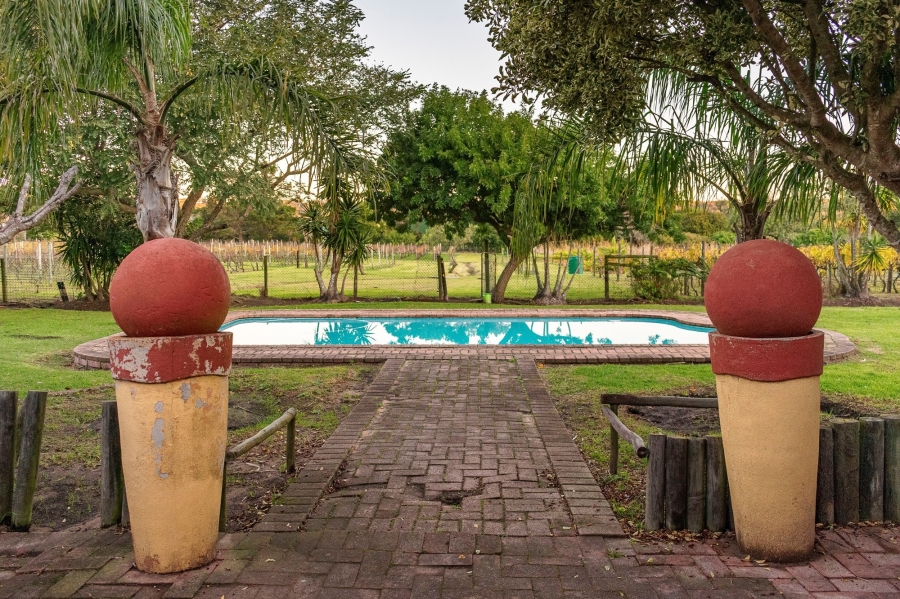 4 Bedroom Property for Sale in Theescombe Eastern Cape